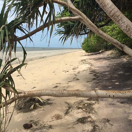 Peponi Beach Resort Pangani Luaran gambar