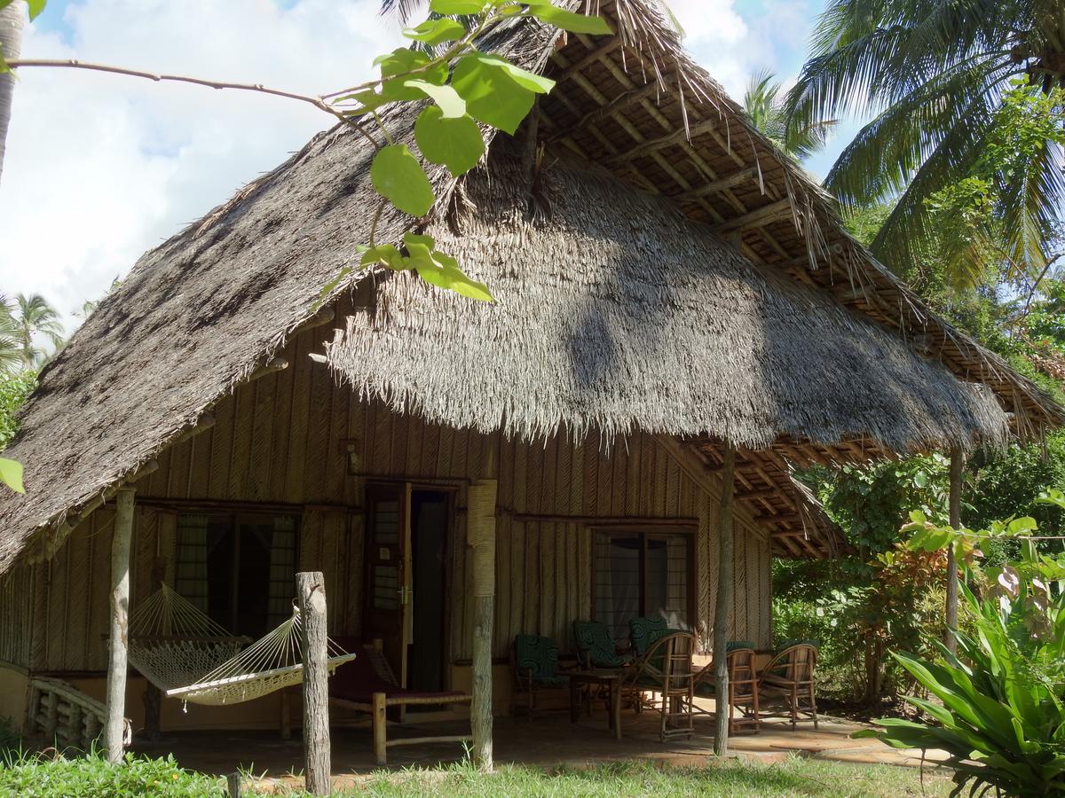 Peponi Beach Resort Pangani Luaran gambar